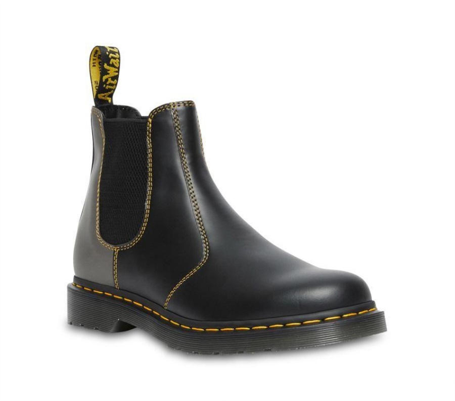Black Smooth Dr.Martens 2976 Chelsea Smooth Clash