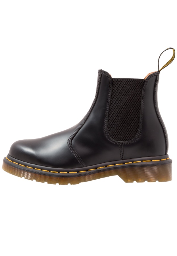 Black Dr.Martens 2976 Chelsea Classic Ankle Boots