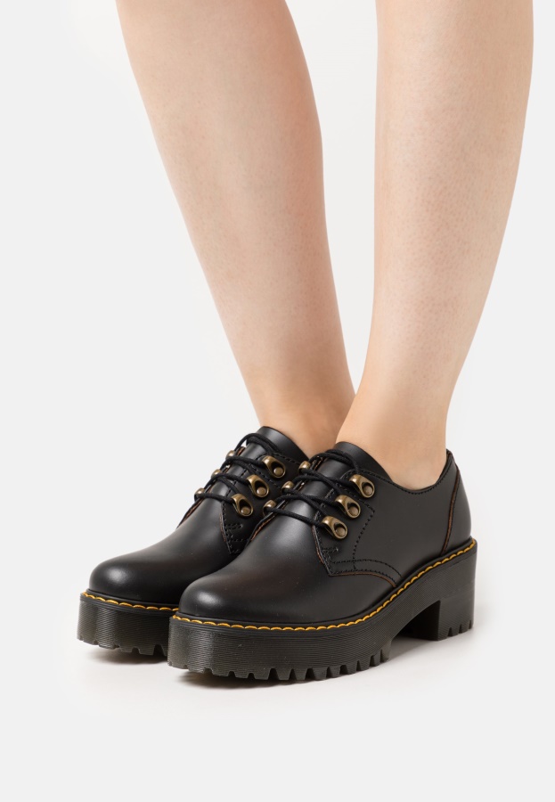 Leona Lace Up Heels Dr.Martens Black Vintage