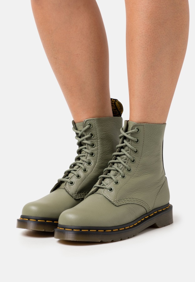 Pascal Classic Ankle Boots Dr.Martens Camouflage